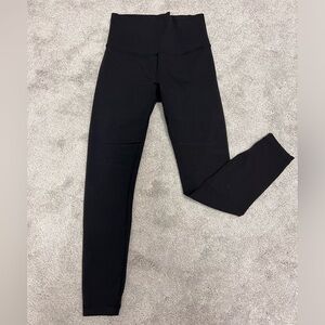 Lululemon wunder under
